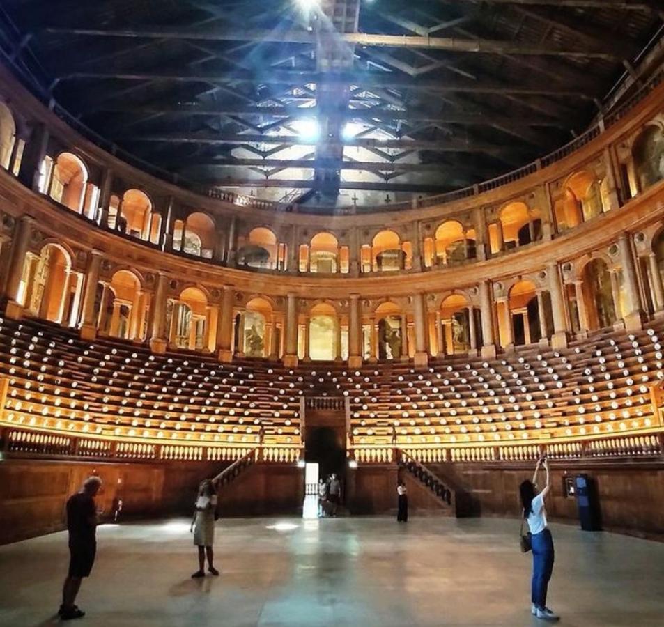 Parma Borgo Antico I I I Free Privat Parking Exterior foto