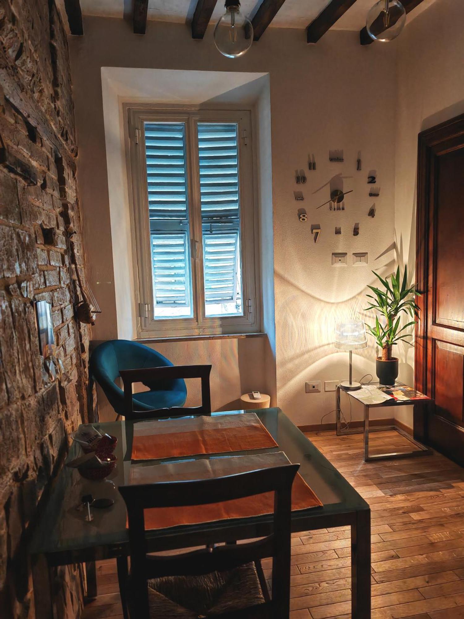 Ferienwohnung Parma Borgo Antico I I I Free Privat Parking Exterior foto